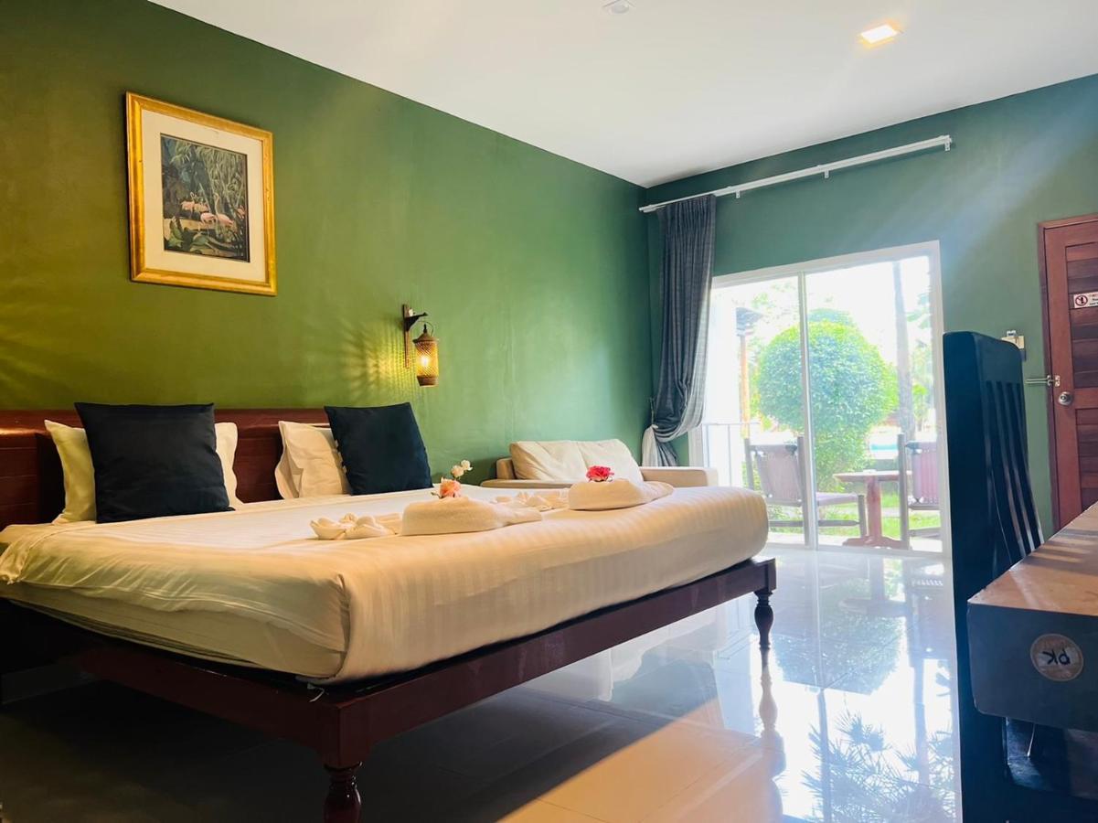Bora Bora Villa Phuket Csalong Kültér fotó