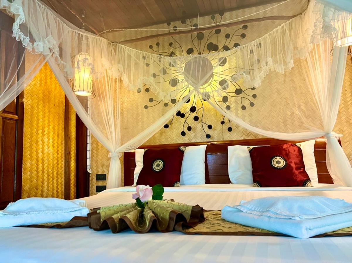 Bora Bora Villa Phuket Csalong Kültér fotó