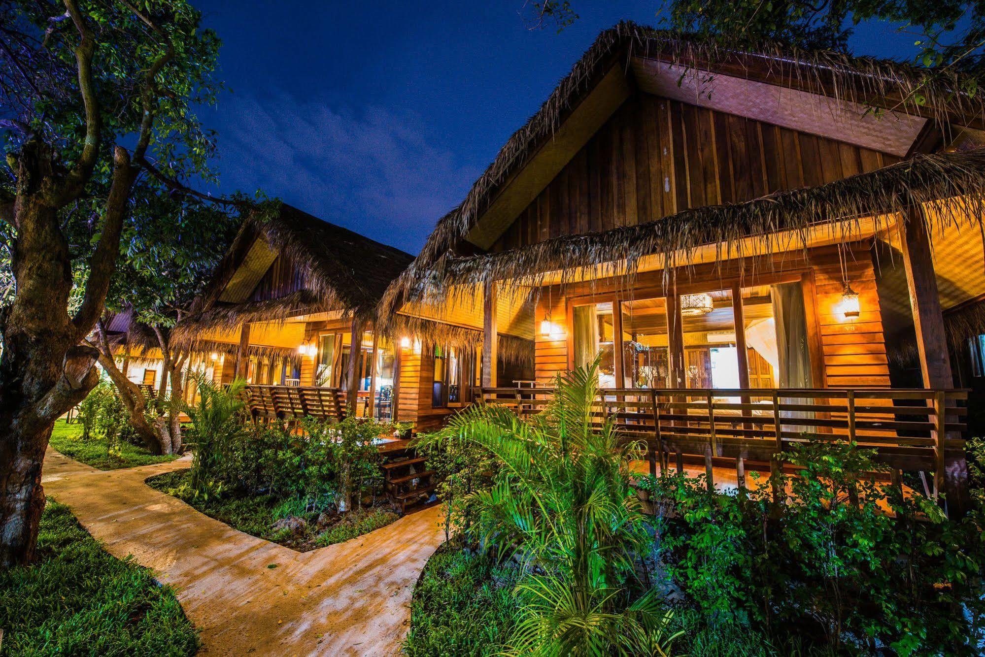 Bora Bora Villa Phuket Csalong Kültér fotó